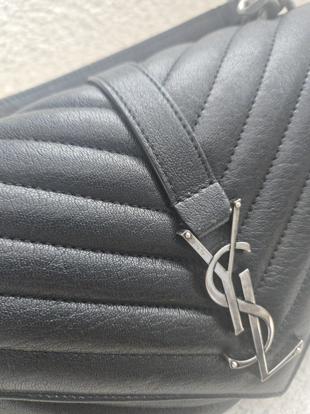 SAINT LAURENT YSL COLLEGE Bag – Black Quilted Leather 🖤 - Picture 5 of 17